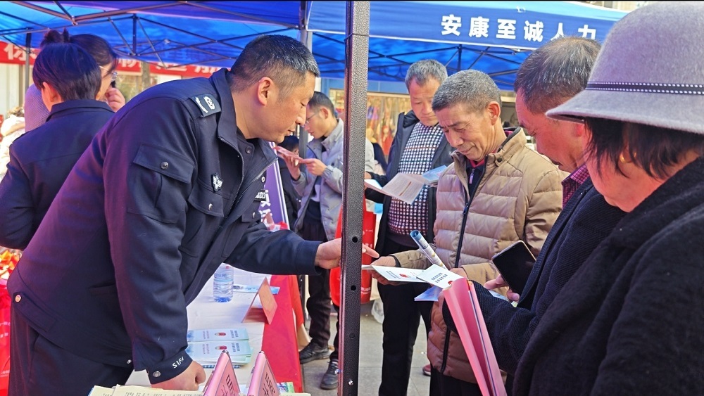 陕西旬阳市2025年“春风行动”暨苏陕劳务协作招聘会启动