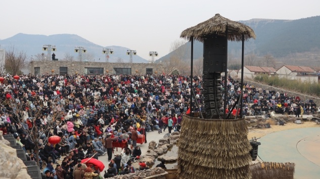 山东临沂：更多游客选择“红游春节”