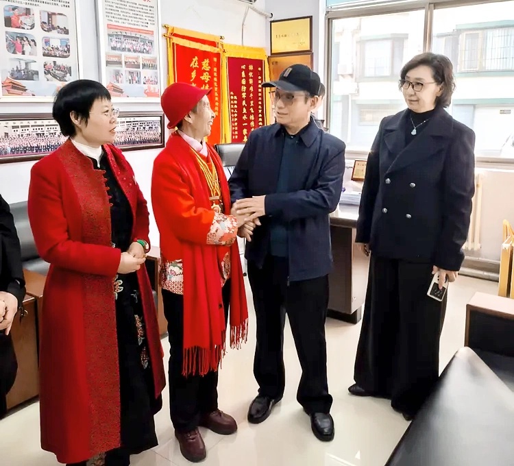 双拥之花在新时代绽放（自由体）